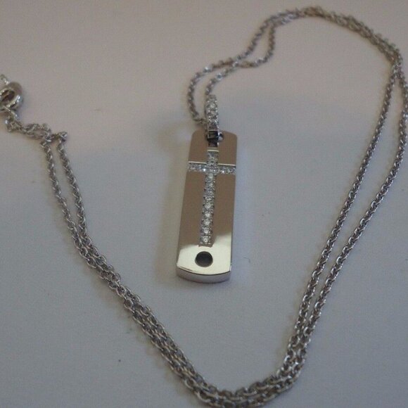 STERLING SILVER CROSS NECKLACE PENDANT W/ .75 cts LAB CREATED DIAMONDS/ 18 INCH - Picture 6 of 8